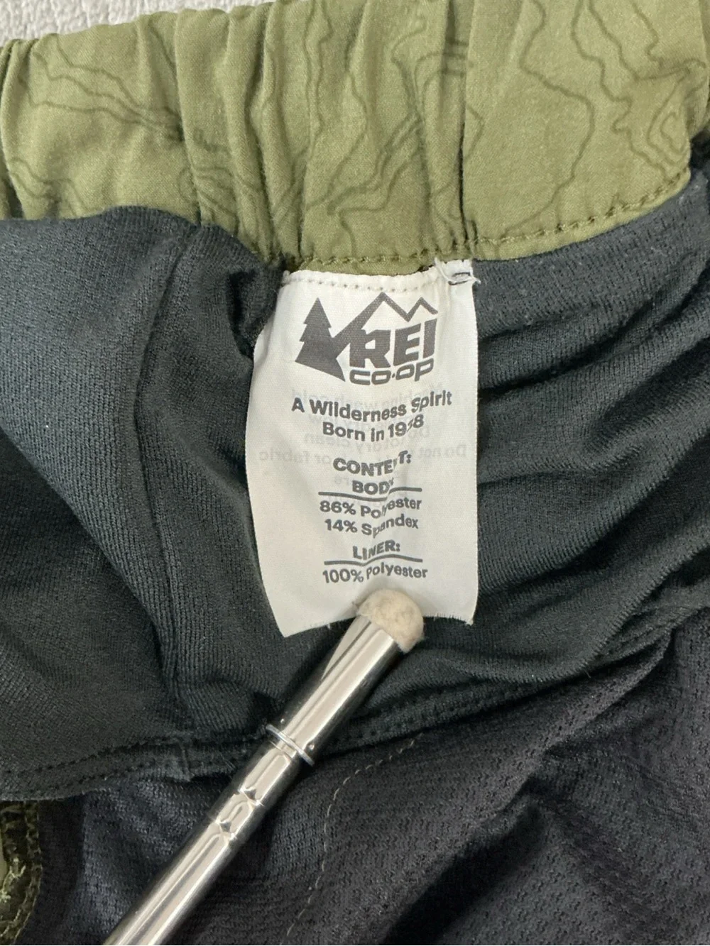 REI Co-Op Trailmade Swim Trunks Mens Large lined green topographic print pockets